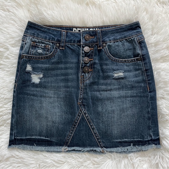 Rewash Brand Frayed High-Waisted Blue Jean Mini Skirt Size Medium - Picture 2 of 14